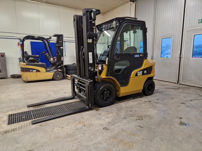 Cat DP25N dieseltrukki vm. 2013 