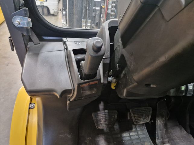 Cat DP35NT dieseltrukki vm. 2019 (hyvät varusteet)