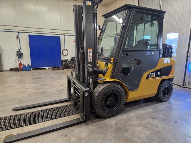 Cat DP35NT dieseltrukki vm. 2019 (hyvät varusteet)